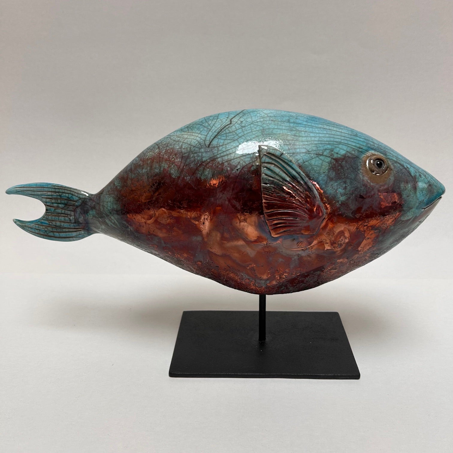 Frederique Delcourt Poisson perroquet porcelaine bleu b